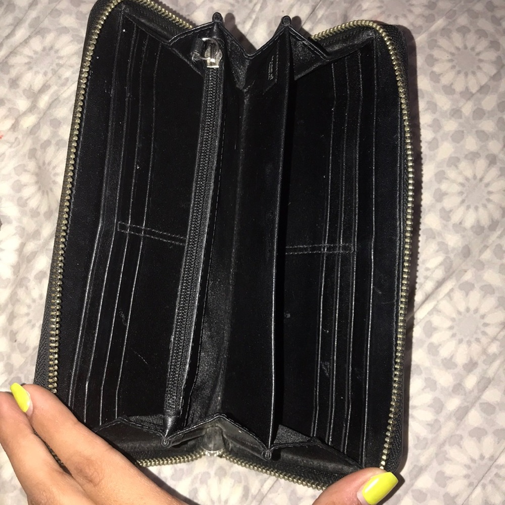 coach wallet - Picture 6 of 7